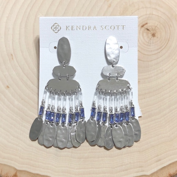 NWT Kendra Scott Oster Silver Statement Dangle Earrings in Lilac Crystal - Picture 8 of 9